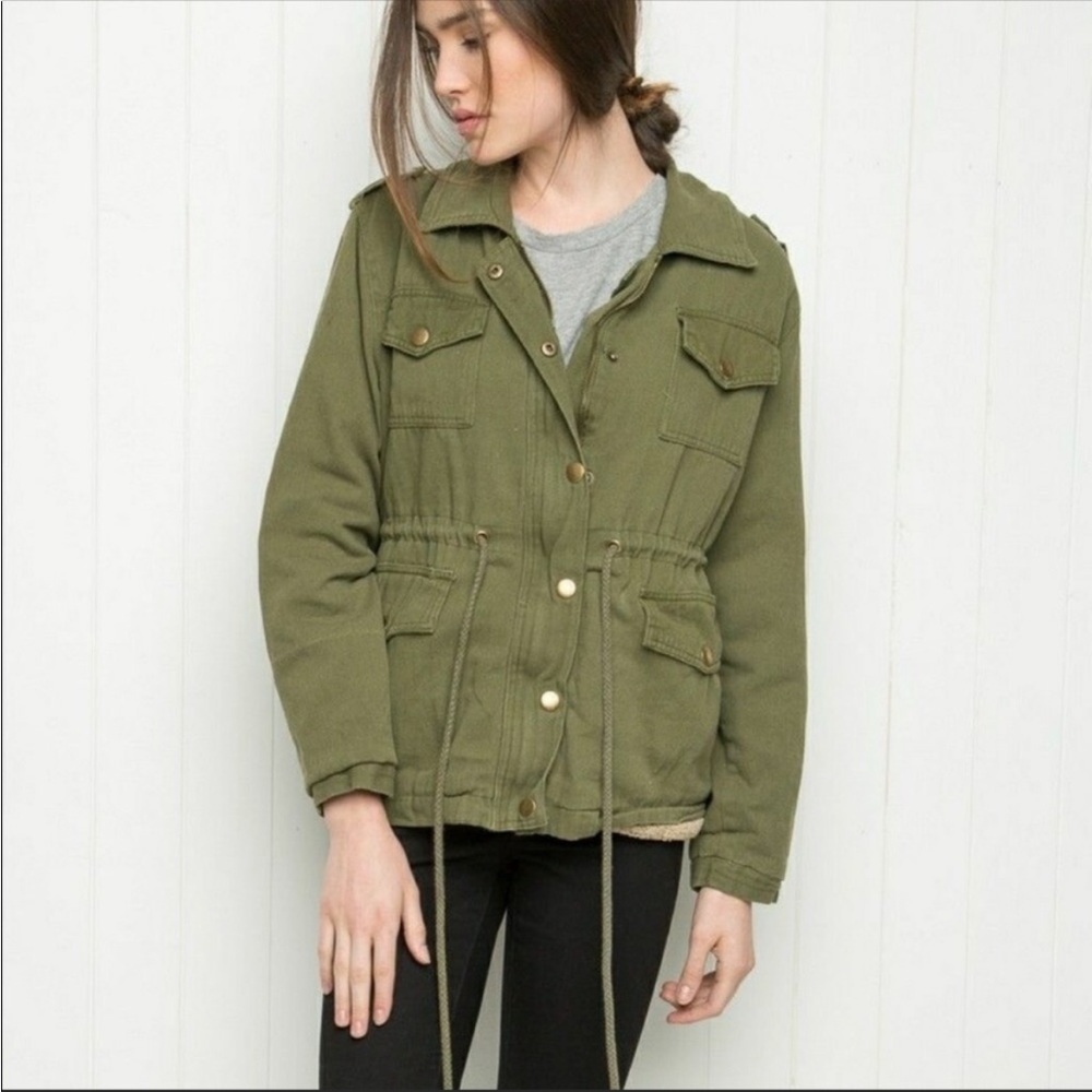 Brandy Melville Doris jacket faux fur fleece lined green one size - Picture 1 of 11